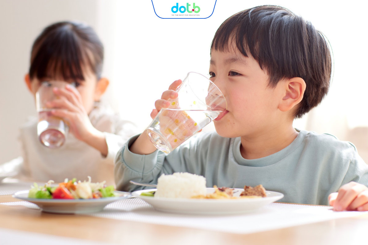 5 Lợi Ích Khi Dùng Phần Mềm Quản Lý Bán Trú Mầm Non 14 Phần mềm quản lý bán trú mầm non giúp tối ưu quản lý suất ăn, đảm bảo dinh dưỡng và cân bằng khẩu phần cho trẻ.