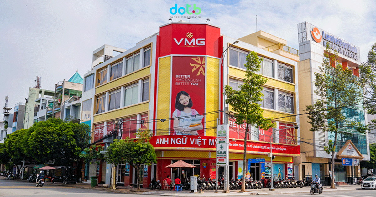 Hệ thống Trung tâm ngoại ngữ VMG "bứt tốc" cùng DOTB EMS